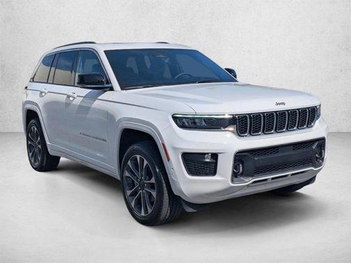 Bright White Clearcoat 2025 Jeep Grand Cherokee Overland