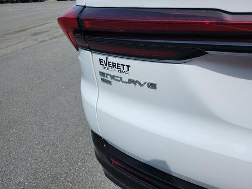 summit white 2026 Buick Enclave Sport Touring