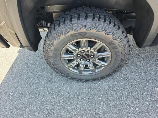 Onyx Black 2026 GMC Sierra 1500 AT4X
