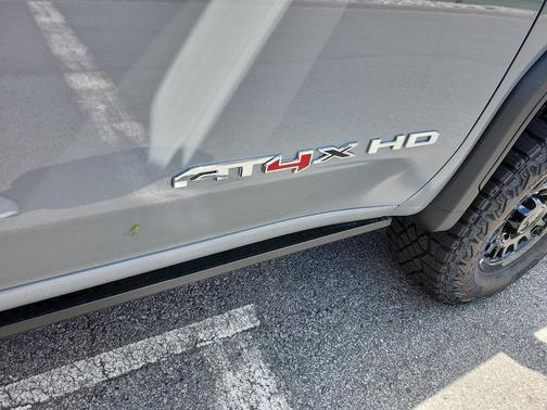 2025 GMC Sierra 2500 AT4