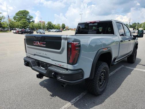 2025 GMC Sierra 2500 AT4