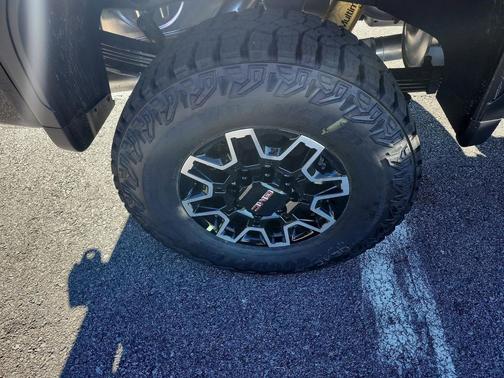 2026 GMC Sierra 2500 AT4