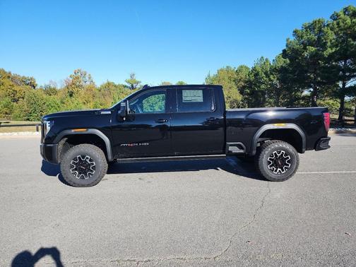 2026 GMC Sierra 2500 AT4