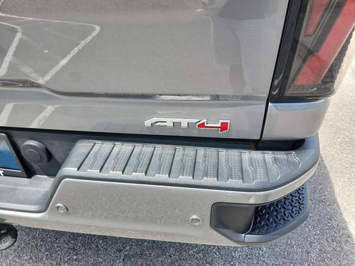 Sterling Metallic 2025 GMC Sierra 2500 AT4