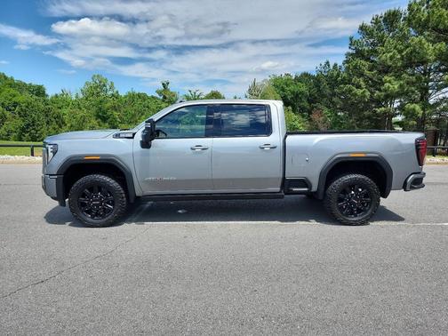 Sterling Metallic 2025 GMC Sierra 2500 AT4