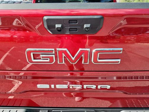 Volcanic Red Tintcoat 2026 GMC Sierra 1500 SLT