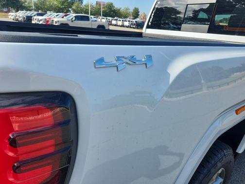 2026 GMC Sierra 2500 SLT