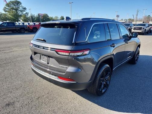 2022 Jeep Grand Cherokee Limited