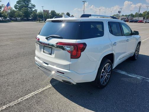2020 GMC Acadia Denali