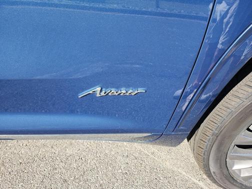 Ocean Blue Metallic 2026 Buick Enclave Avenir FWD