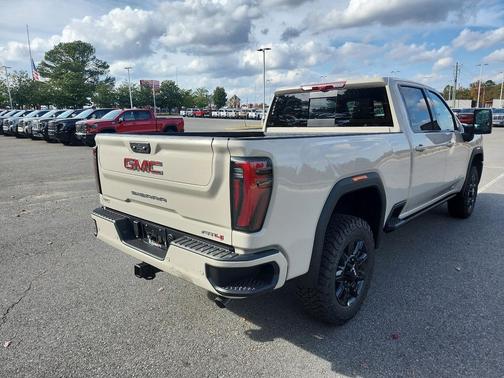 2026 GMC Sierra 2500 AT4