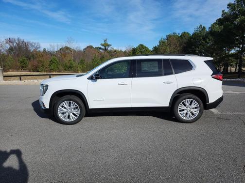 2026 GMC Acadia Elevation FWD