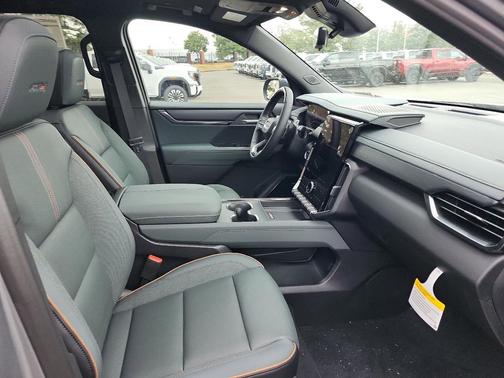 2026 GMC Acadia AT4 AWD