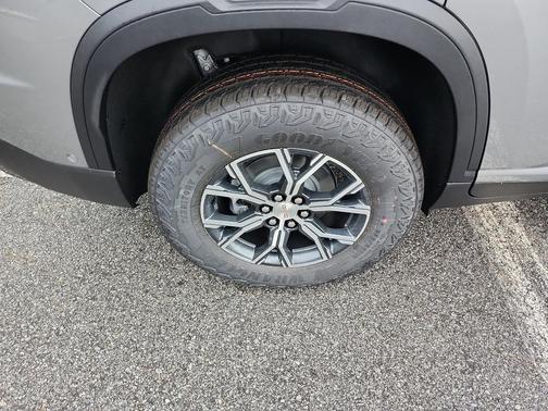 2026 GMC Acadia AT4 AWD