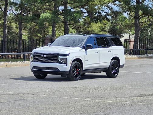 Iridescent Pearl Tricoat 2025 Chevrolet Tahoe 4WD High Country