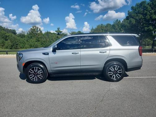 2024 GMC Yukon 4WD AT4