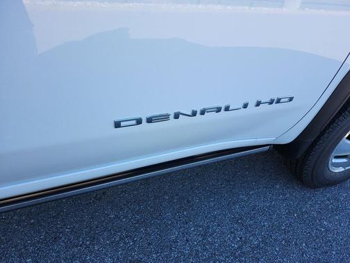 2026 GMC Sierra 3500 Denali