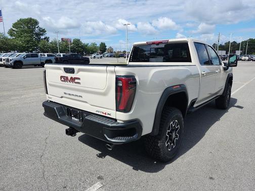 2026 GMC Sierra 2500 AT4
