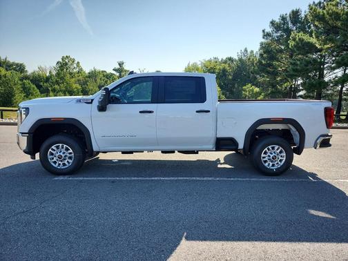 2025 GMC Sierra 2500 Base