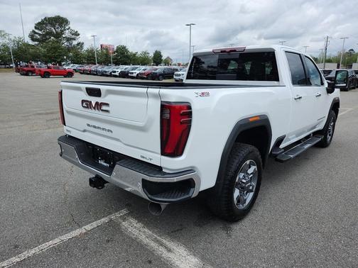 Summit White 2025 GMC Sierra 2500 SLT