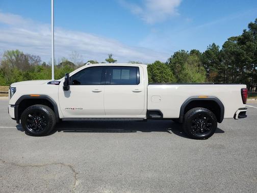 Coastal Dune 2026 GMC Sierra 3500 AT4
