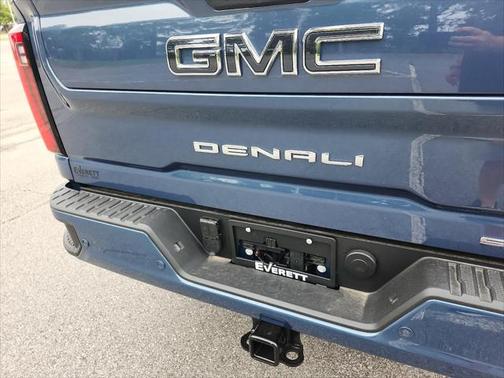 2025 GMC Sierra 2500 Denali Ultimate