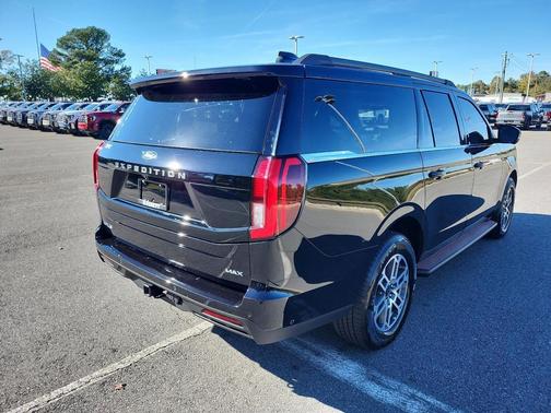 2025 Ford Expedition Max Active 4x2