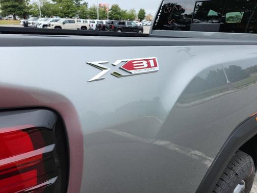 2026 GMC Sierra 2500 SLT