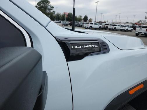 Glacier White Tricoat 2026 GMC Sierra 2500 Denali Ultimate