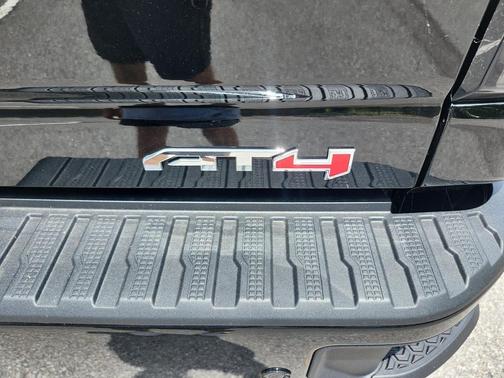 Onyx Black 2026 GMC Sierra 2500 AT4