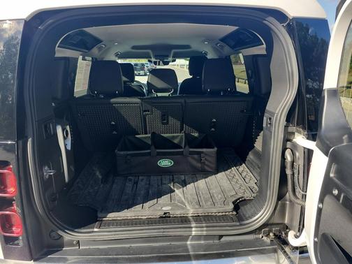 2023 Land Rover Defender 110 S