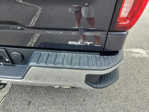 Titanium Rush Metallic 2022 GMC Sierra 1500 SLT