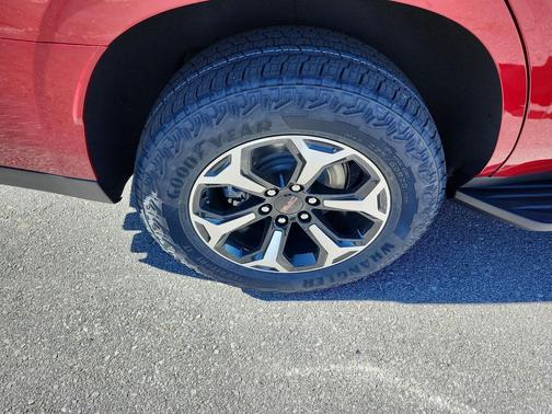 2026 GMC Yukon 4WD AT4