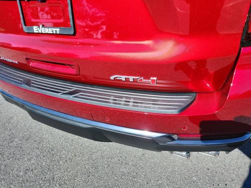 2026 GMC Yukon 4WD AT4