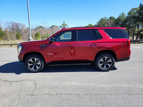 2026 GMC Yukon 4WD AT4