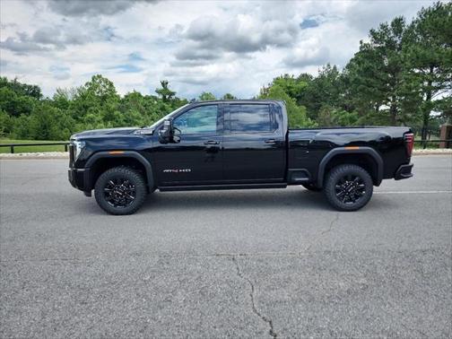 2025 GMC Sierra 2500 AT4
