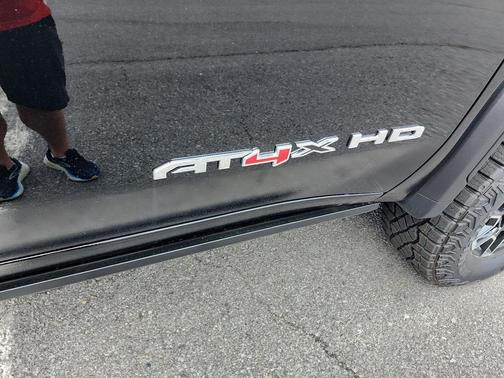 Onyx Black 2026 GMC Sierra 2500 AT4X