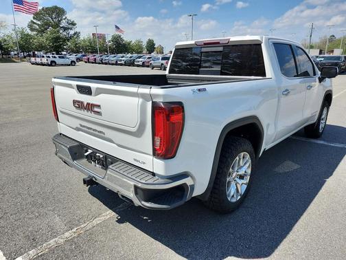 Summit White 2021 GMC Sierra 1500 SLT