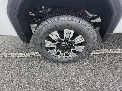 2025 GMC Sierra 3500 Denali