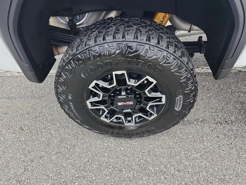 2026 GMC Sierra 2500 AT4X