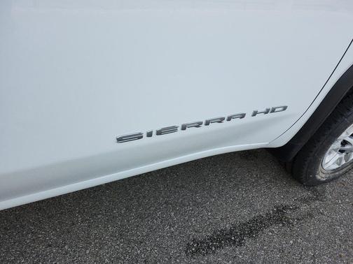 2026 GMC Sierra 2500 Pro