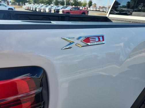 2024 GMC Sierra 2500 SLT