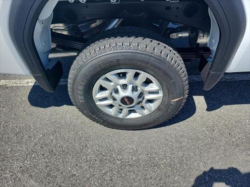 2025 GMC Sierra 2500 Base