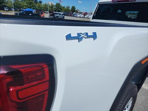 2025 GMC Sierra 2500 Base