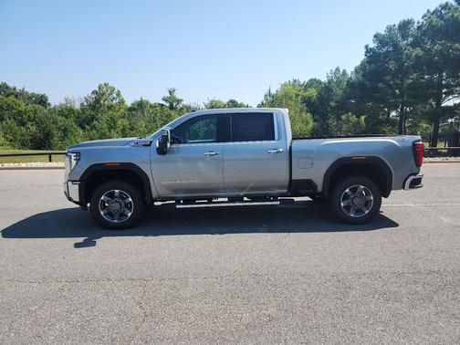 2025 GMC Sierra 2500 SLT