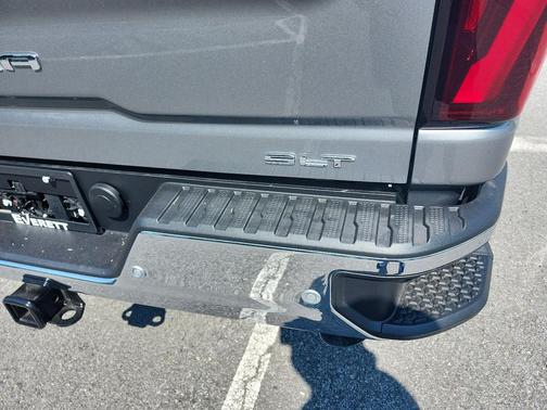 2025 GMC Sierra 2500 SLT