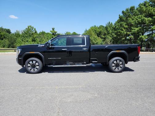 2025 GMC Sierra 3500 Denali