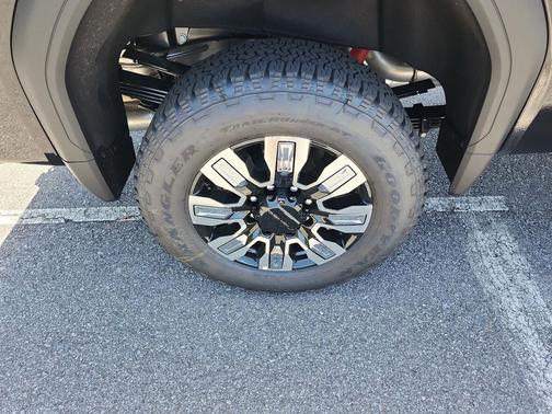 2025 GMC Sierra 3500 Denali