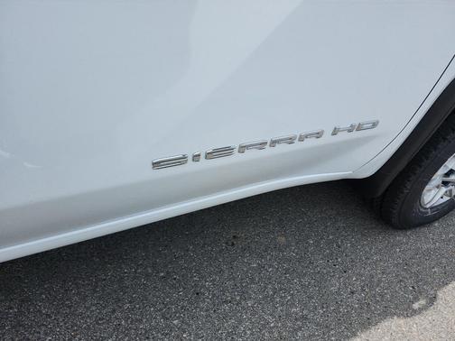 Summit White 2026 GMC Sierra 2500 Pro