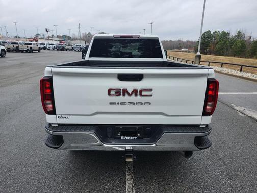 2024 GMC Sierra 2500 Pro